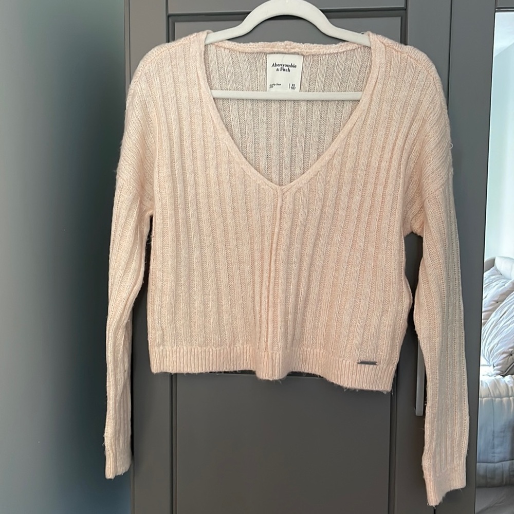 Abercrombie and Fitch Cropped Sweater